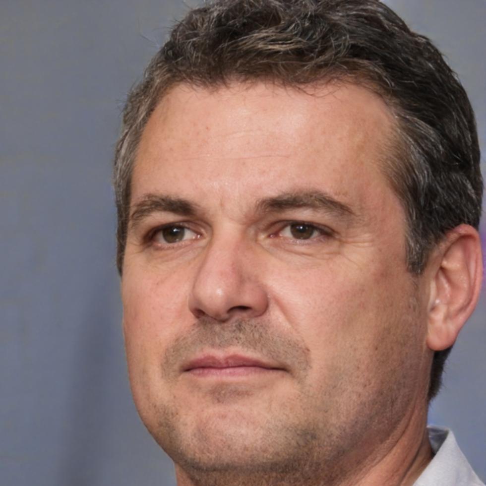 Miguel Rodríguez, propietario de salón de belleza